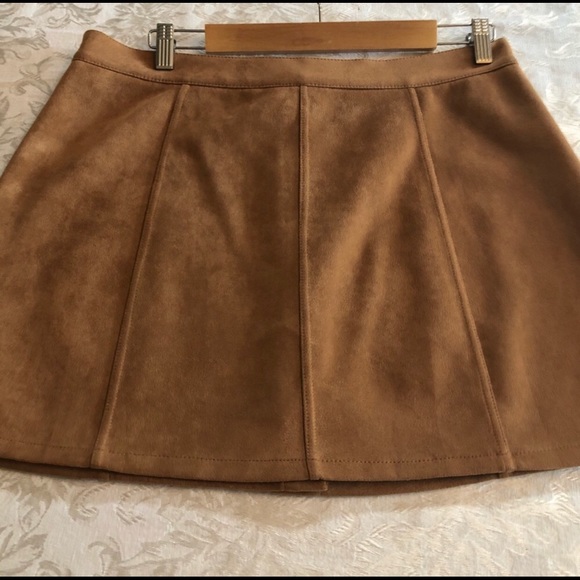Persun mini faux suede skirt - Picture 4 of 5